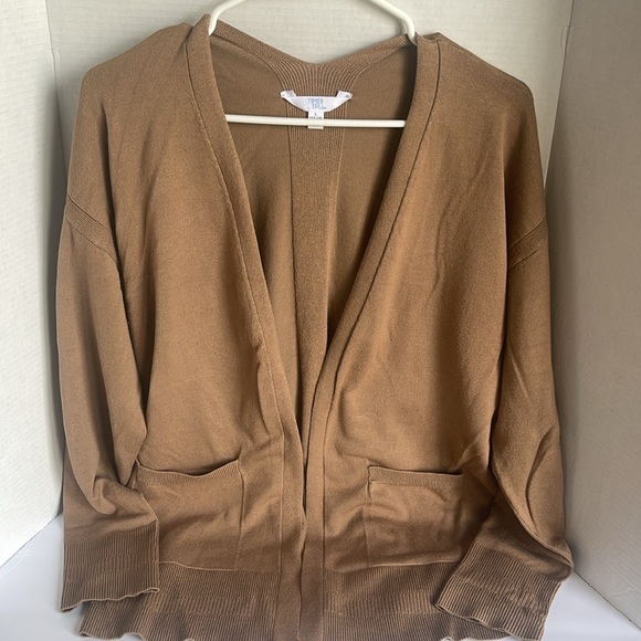 Women’s size Lrg 12-14 Tan cardigan sweater - Picture 10 of 11